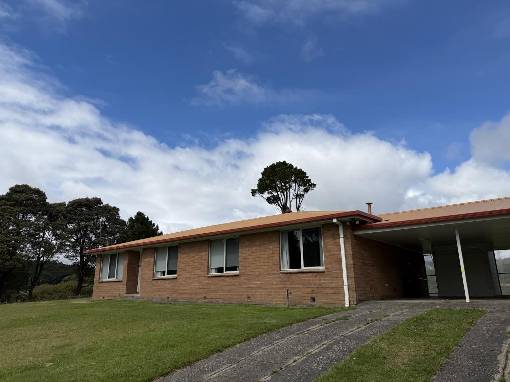 9 Adams St, Zeehan, TAS 7469