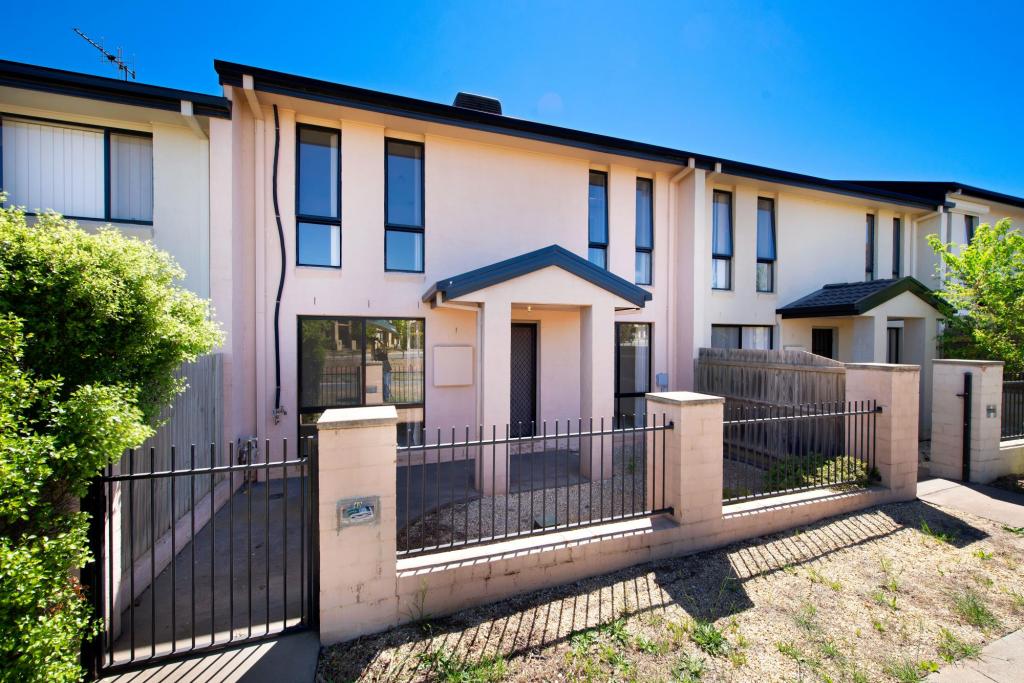 49 MARY GILLESPIE AVE, GUNGAHLIN, ACT 2912