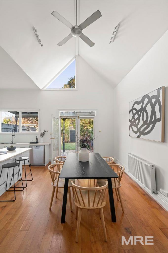 73 Farm St, Newport, VIC 3015