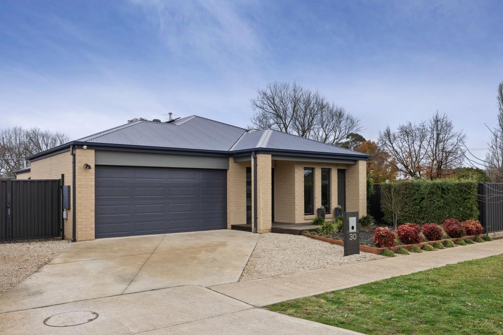 30 Chauncey St, Lancefield, VIC 3435