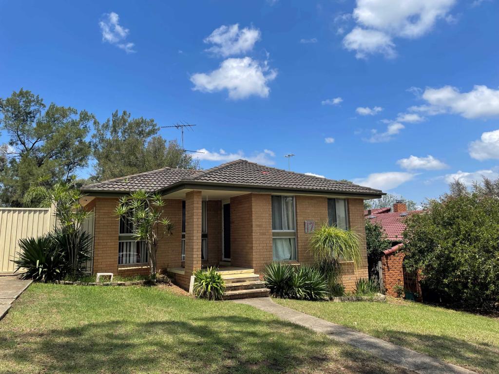 17 Albillo Pl, Eschol Park, NSW 2558