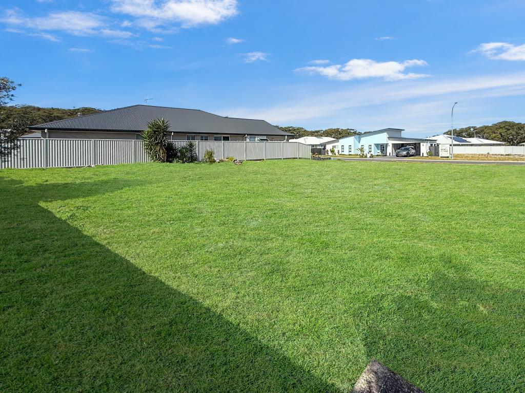 /42 PRINCE OF WALES DR, DUNBOGAN, NSW 2443