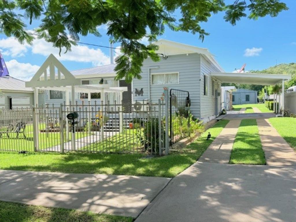 45 WARTON ST, GAYNDAH, QLD 4625