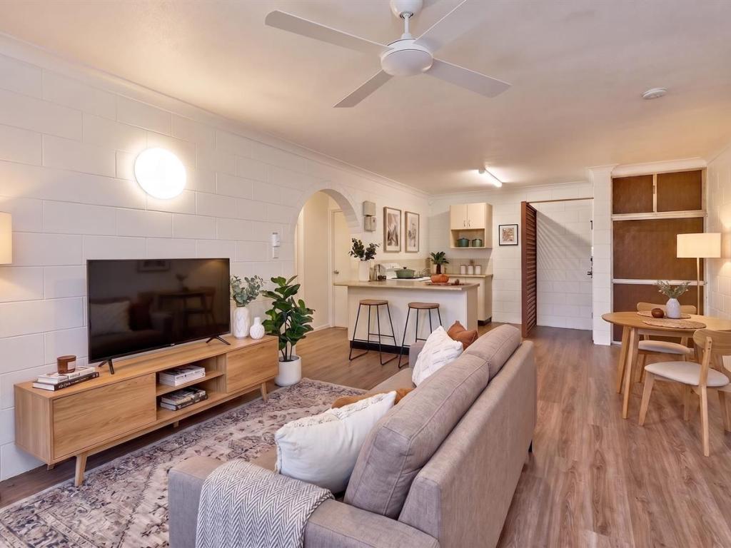 1/8 Maytown Cl, Manoora, QLD 4870