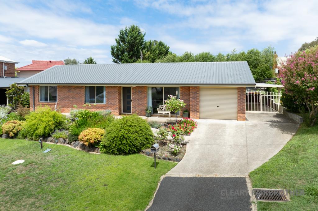 8 Cardew Cl, Bathurst, NSW 2795
