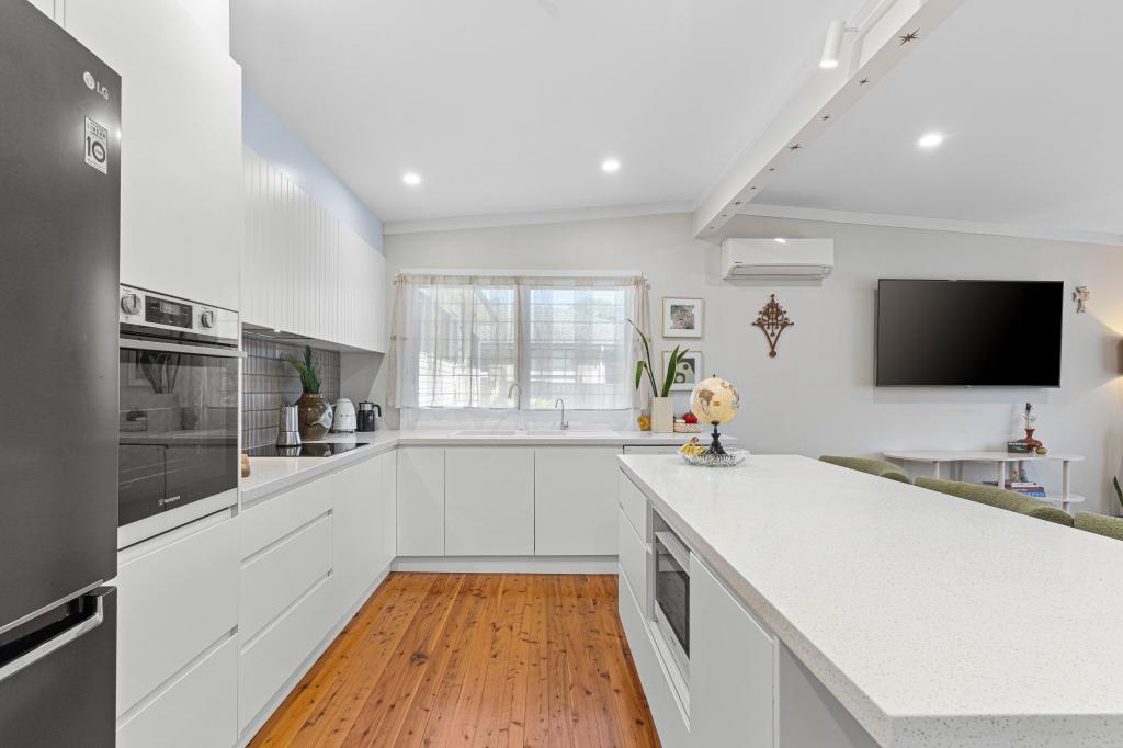 730 THE ENTRANCE RD, BATEAU BAY, NSW 2261