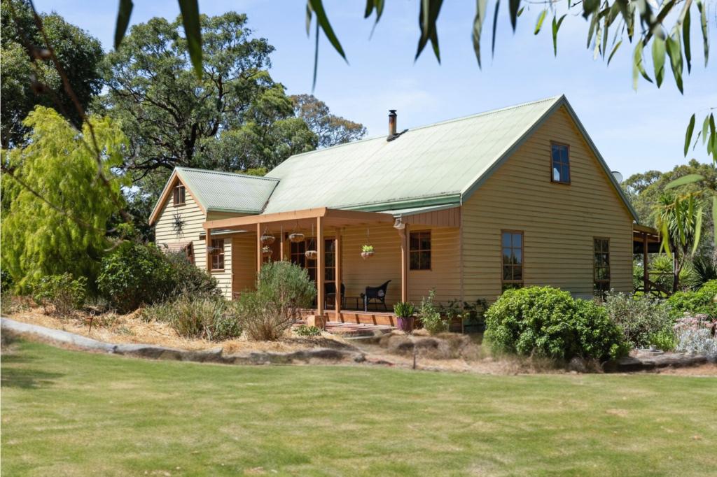 145 Bald Hill Rd, Kyneton, VIC 3444