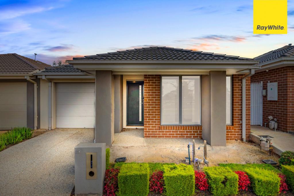 22 Knebworth Dr, Strathtulloh, VIC 3338
