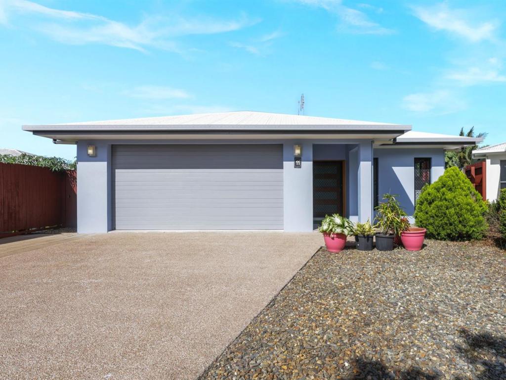 11 Marino Cl, Redlynch, QLD 4870