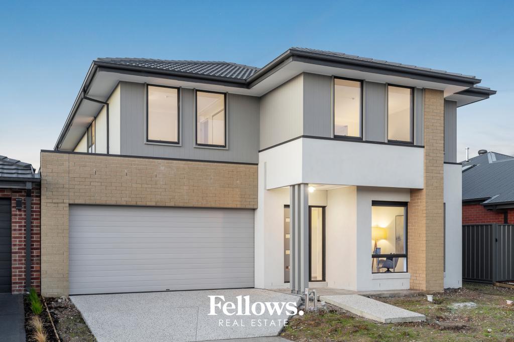 8 Creative Ave, Clyde North, VIC 3978