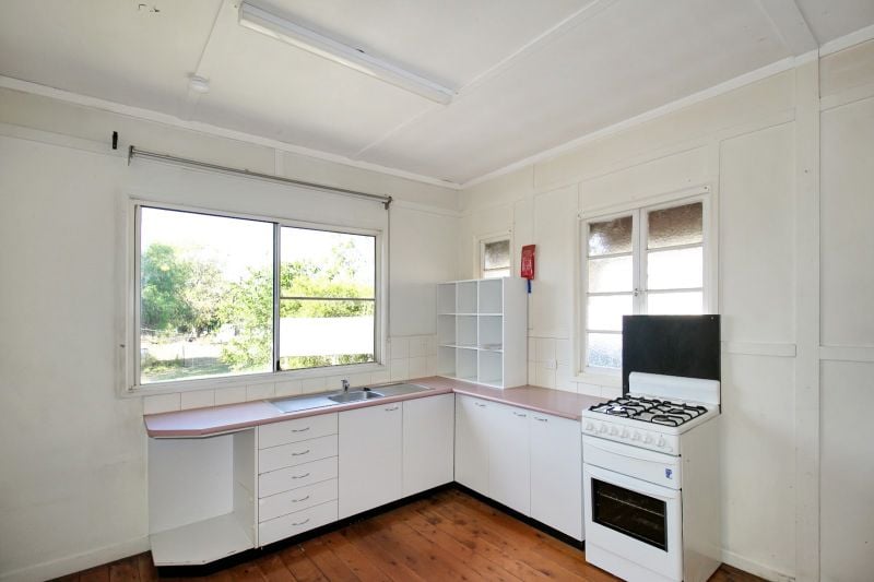 10 George St, Millmerran, QLD 4357