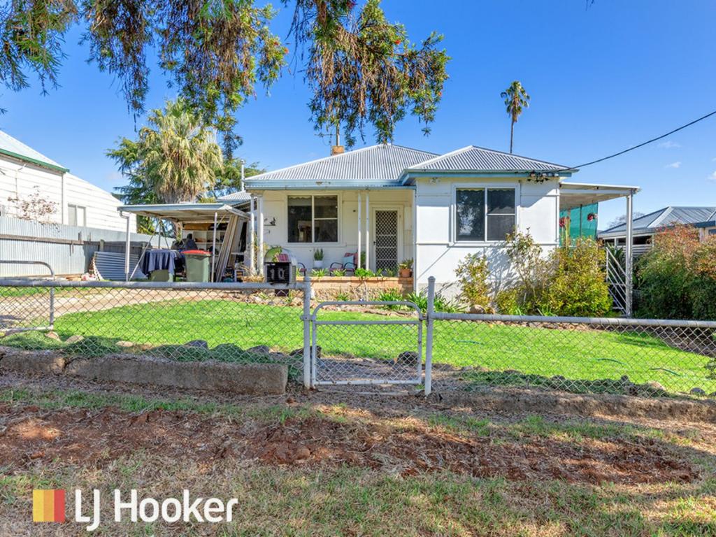 10 Kennedy St, Manilla, NSW 2346