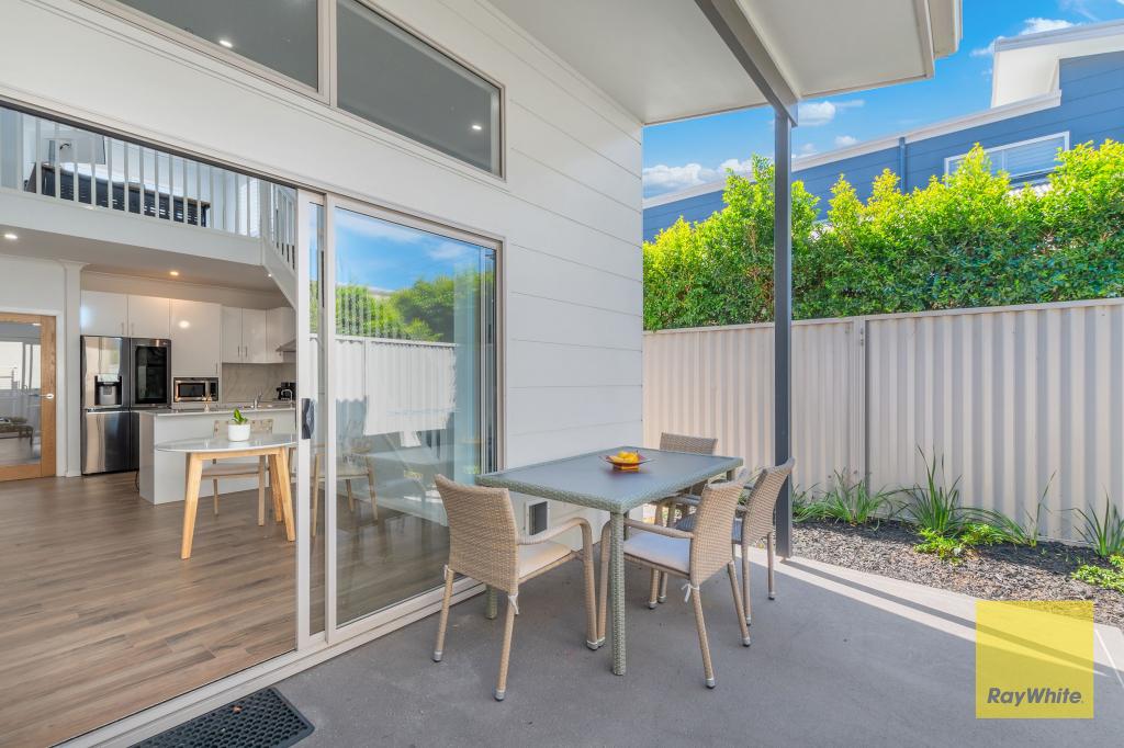 5/4 Everglades Cres, Woy Woy, NSW 2256