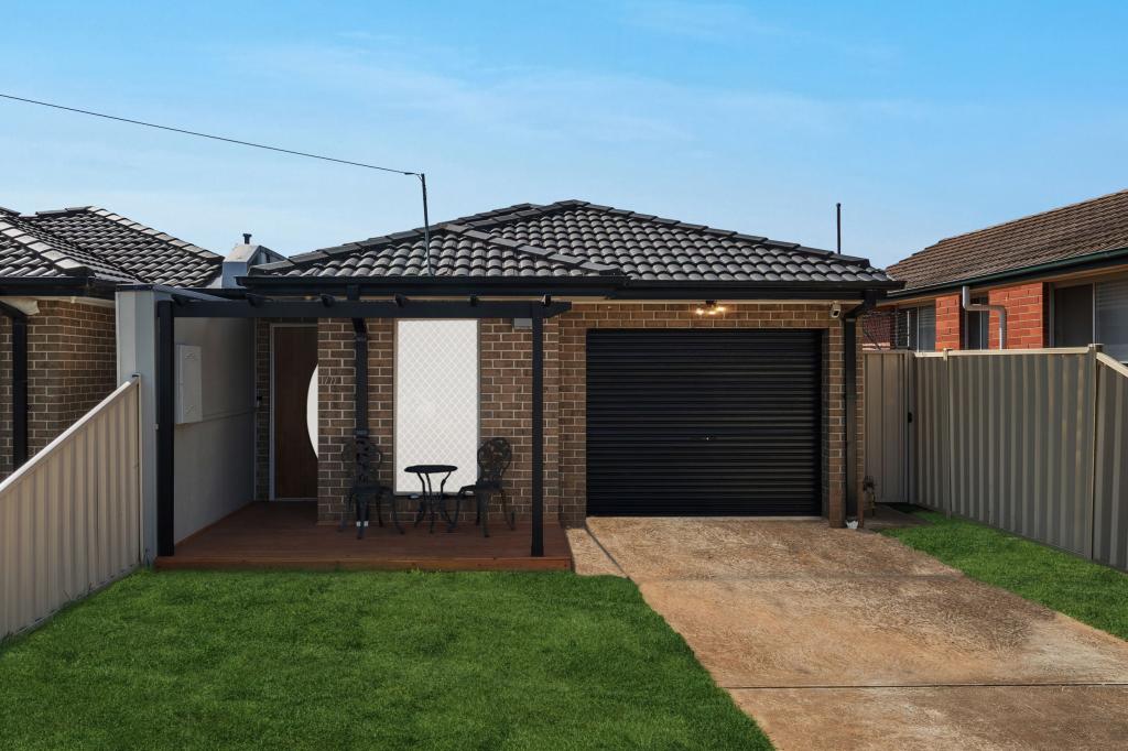1/22 Golden Ave, Werribee, VIC 3030