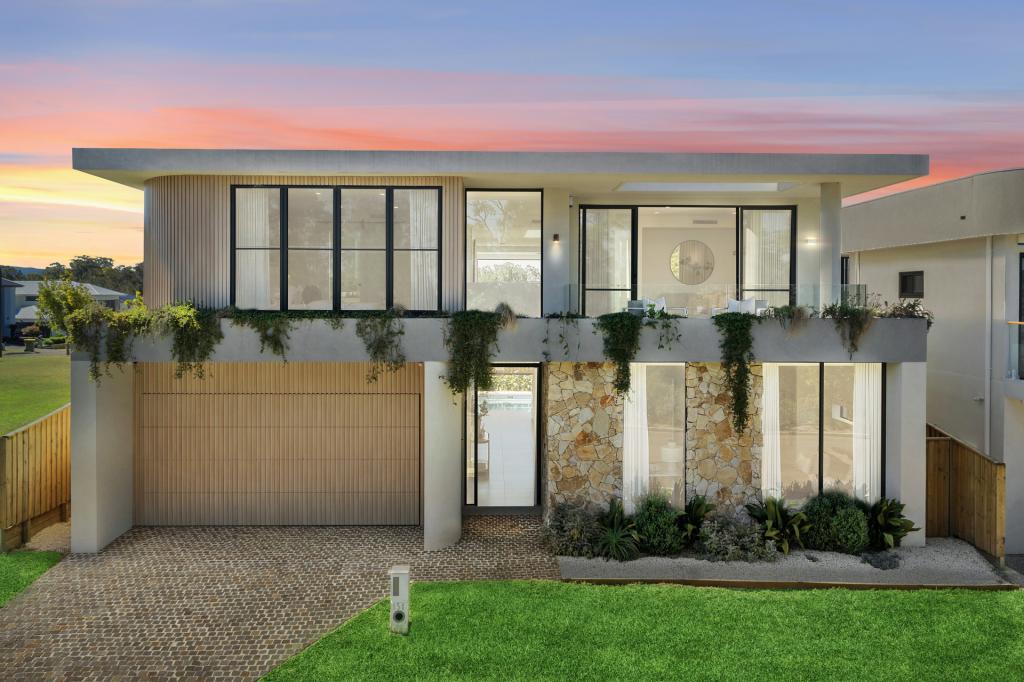 158 Trinity Point Dr, Morisset Park, NSW 2264