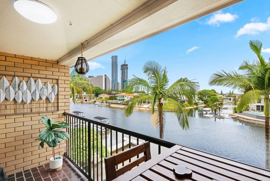 10/18-20 Sunshine Bvd, Broadbeach Waters, QLD 4218