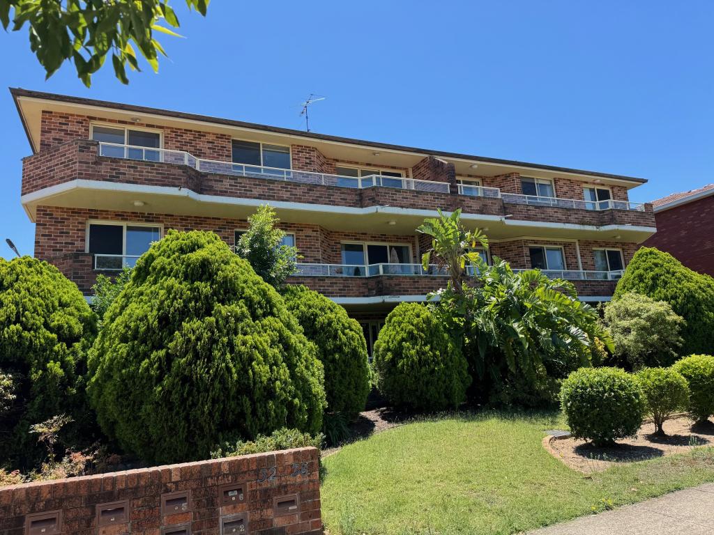 9/32 SOLANDER ST, MONTEREY, NSW 2217