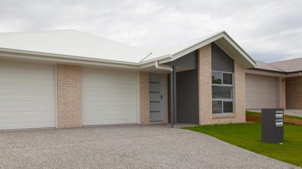 2/35 AWOONGA CRES, MORAYFIELD, QLD 4506