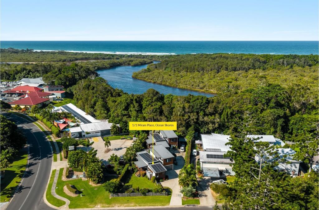 1/1 Miram Pl, Ocean Shores, NSW 2483