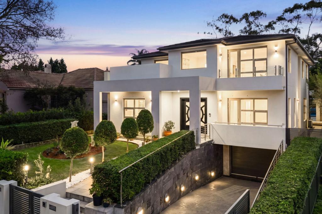 33 BARKER RD, STRATHFIELD, NSW 2135