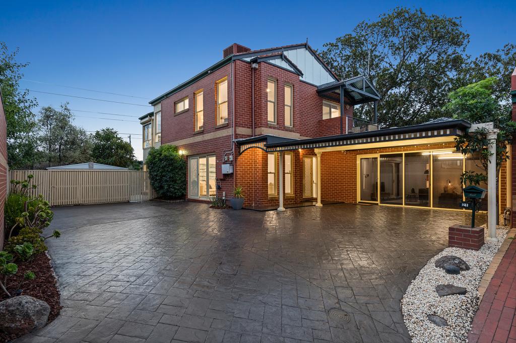 21 Zoe Cct, Northcote, VIC 3070
