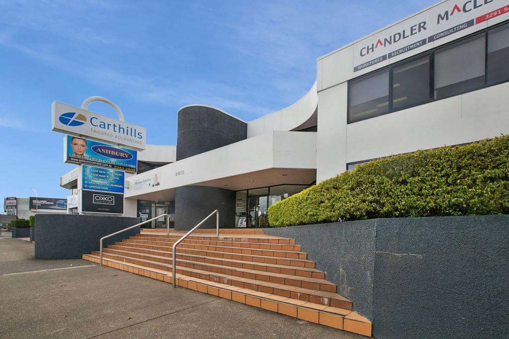 2072 LOGAN RD, UPPER MOUNT GRAVATT, QLD 4122