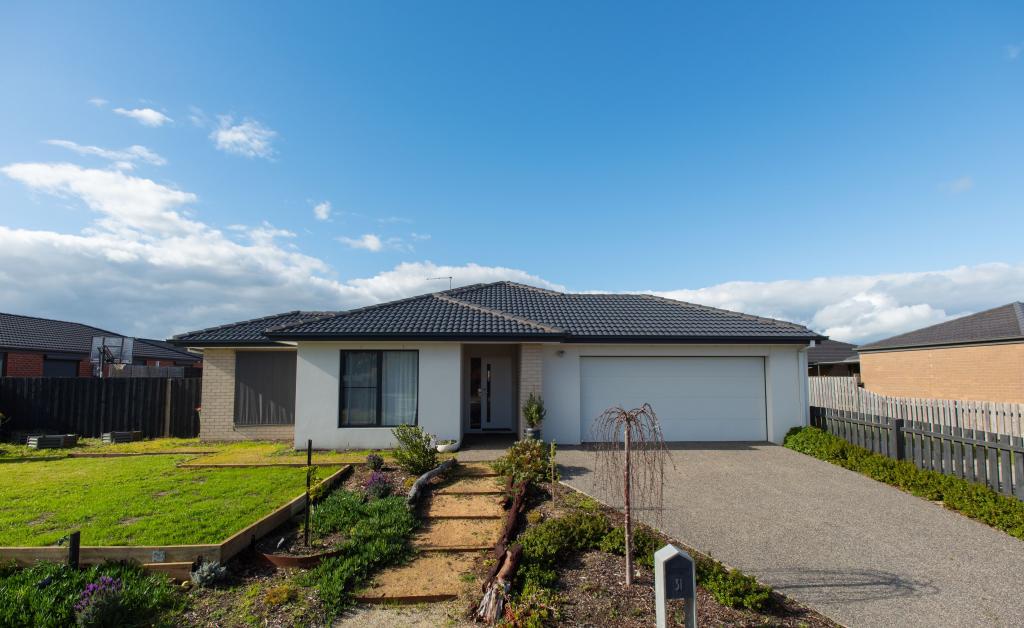 31 Alexandra Ave, Koo Wee Rup, VIC 3981