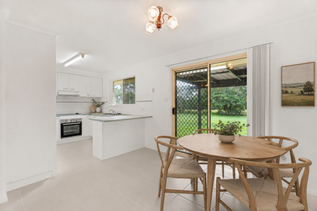 190 Lower Mountain Rd, Dundowran, QLD 4655