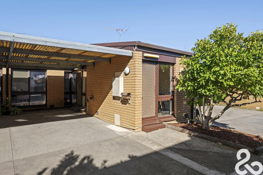 4/91 PINE ST, RESERVOIR, VIC 3073