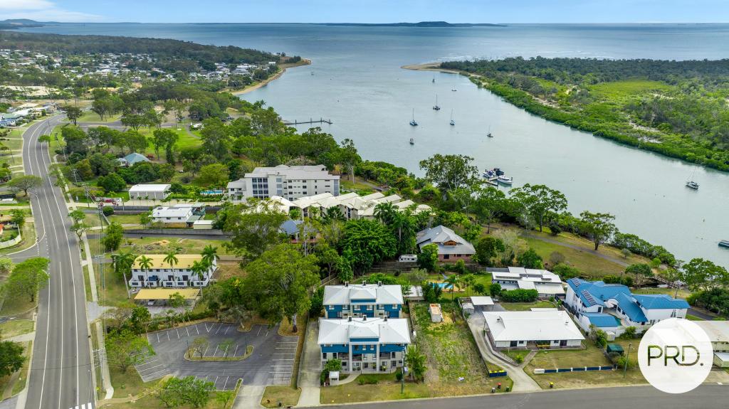2/10 Arthur St, Boyne Island, QLD 4680