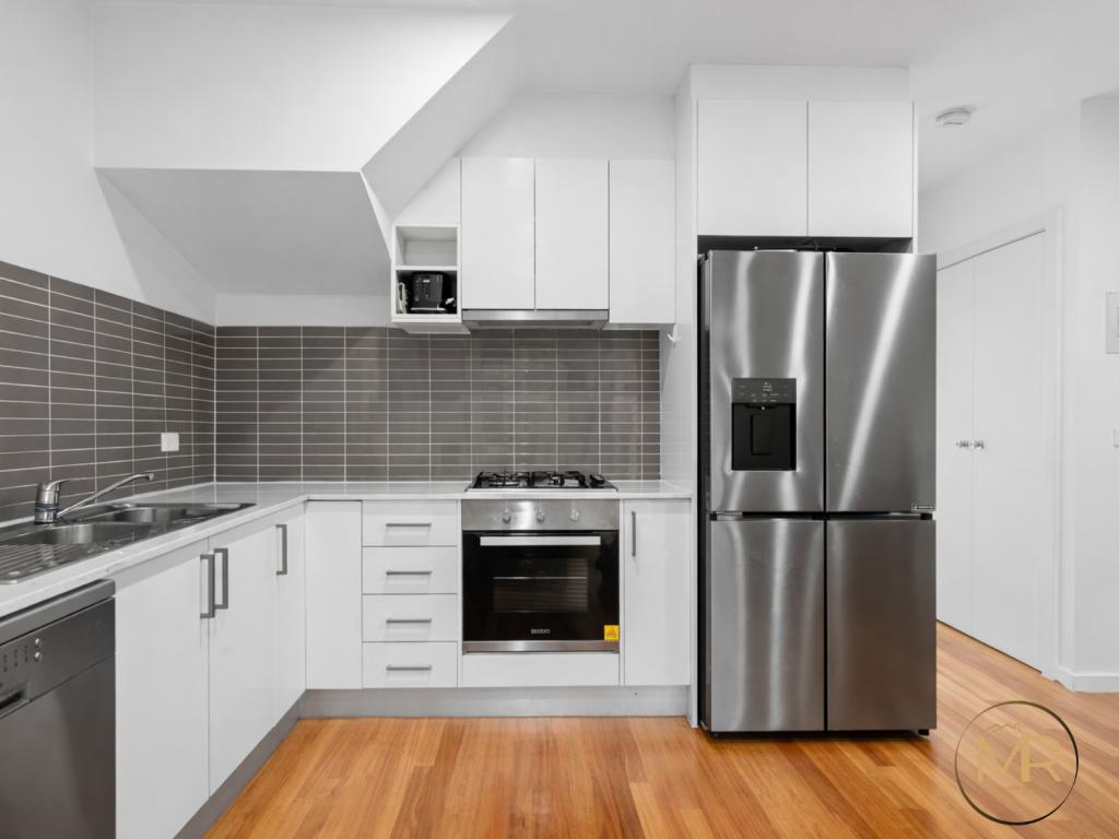 31/21 Station Rd, Oak Park, VIC 3046