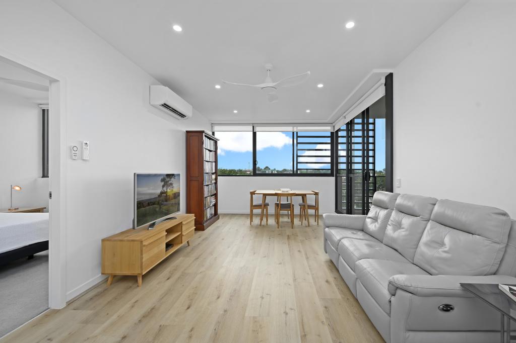 702/81b Lord Sheffield Cct, Penrith, NSW 2750