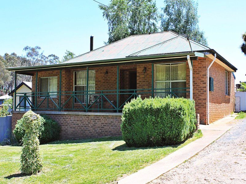 111 Batlow Rd, Tumbarumba, NSW 2653