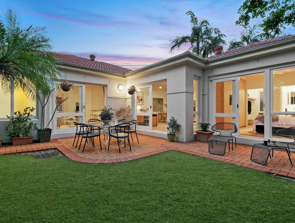 17b Baringa Rd, Northbridge, NSW 2063