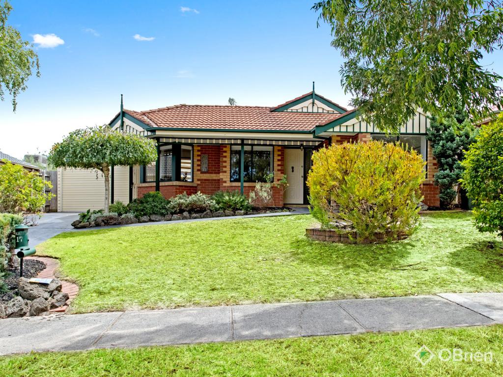 17 Grevillea Rd, Langwarrin, VIC 3910