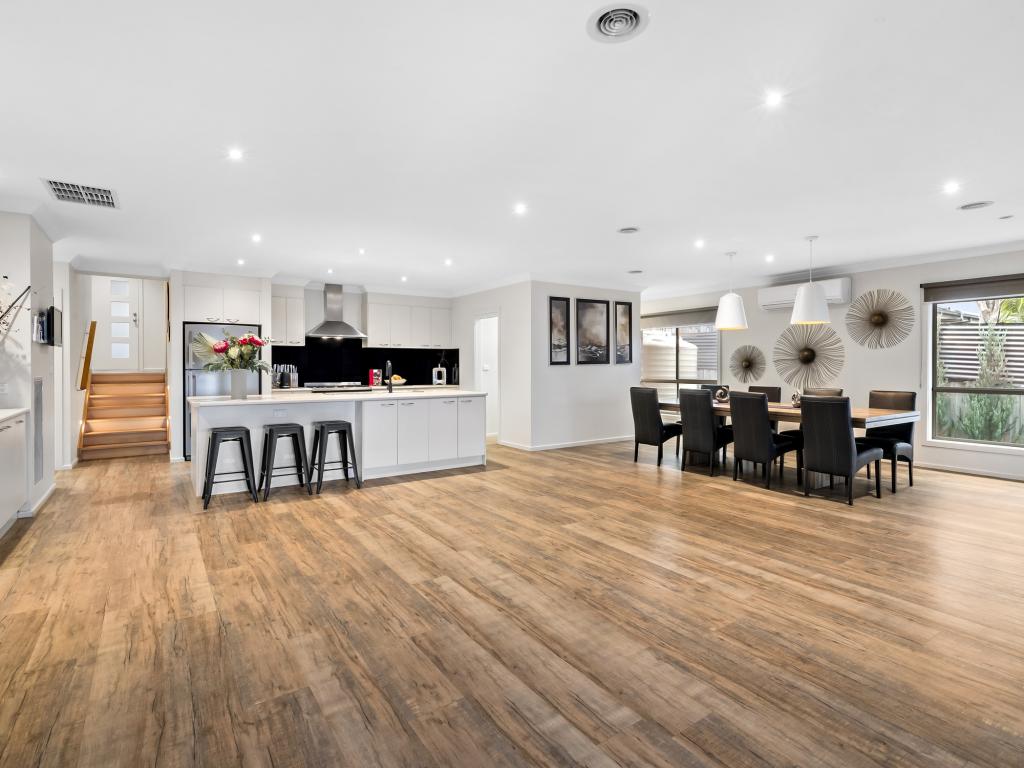 11 WERTHER WAY, DOREEN, VIC 3754
