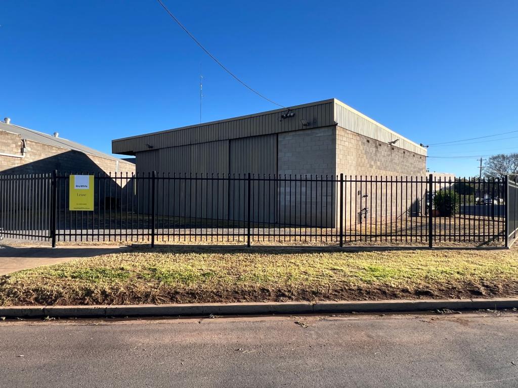 6 EBERT ST, GRIFFITH, NSW 2680