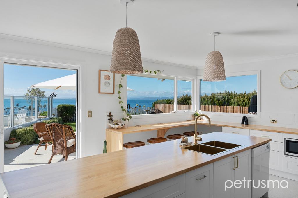 2 Bambra St, Lauderdale, TAS 7021