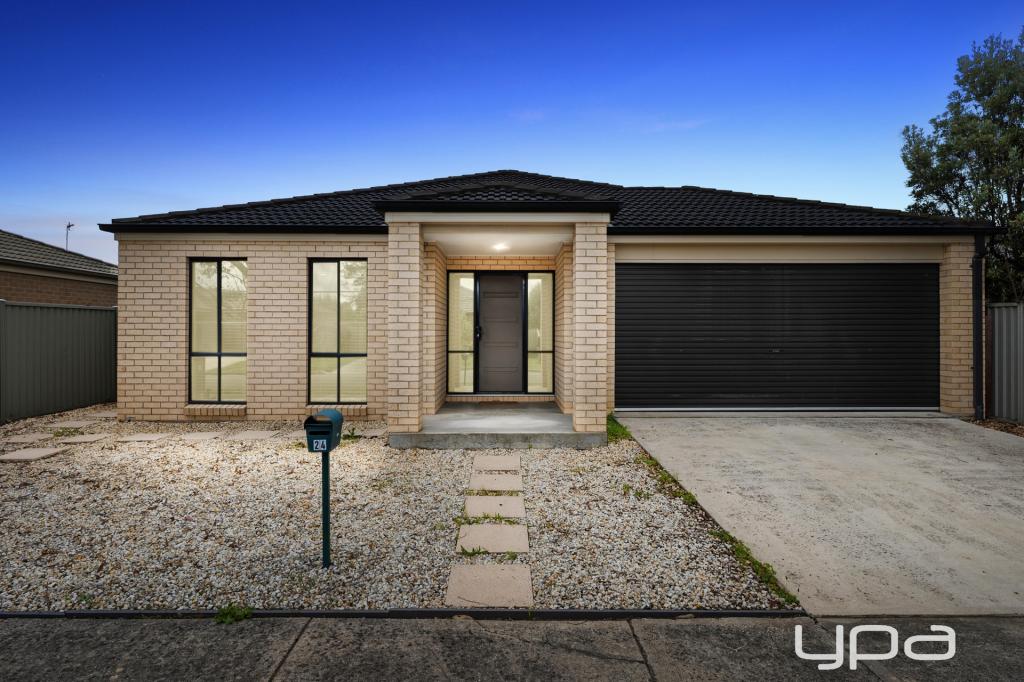 24 Macquarie Cl, Delacombe, VIC 3356