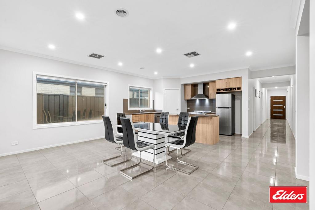 12 ATHERTON WAY, WERRIBEE, VIC 3030