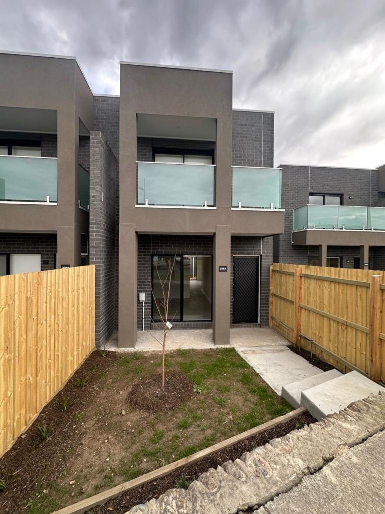 4/304 The Lakes Bvd, South Morang, VIC 3752