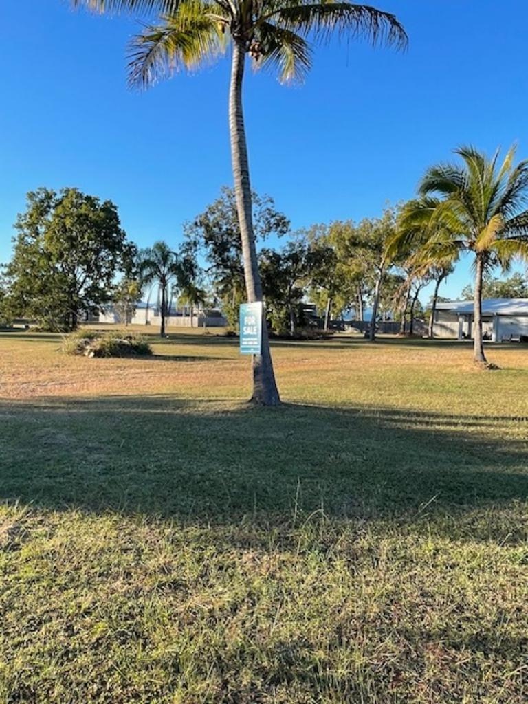 42A CONDER PDE, MIDGE POINT, QLD 4799