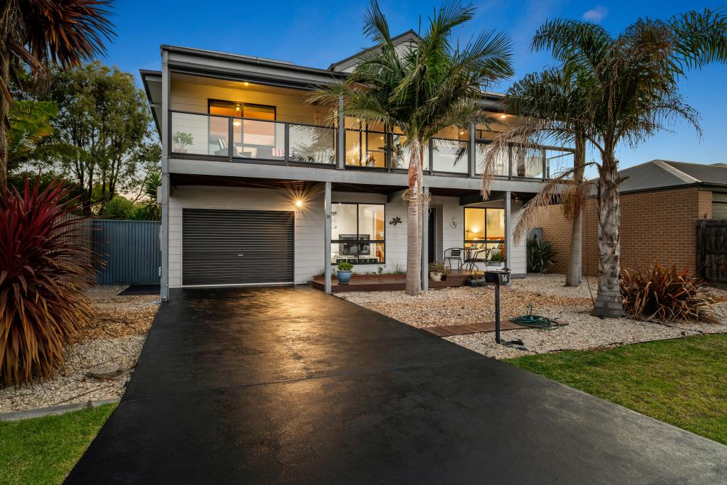 16 Katherine Cct, Cowes, VIC 3922