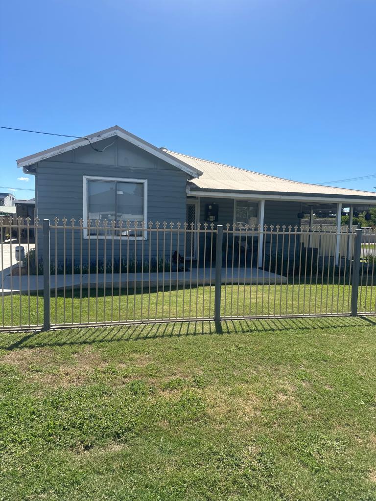 5 Hall St, Aberdeen, NSW 2336