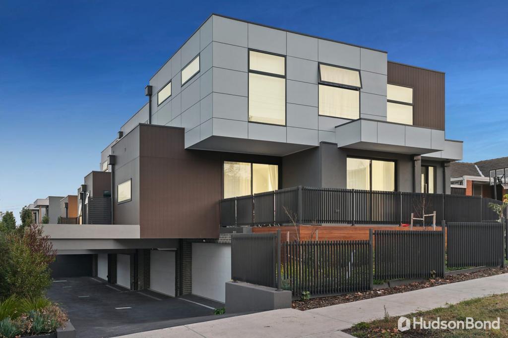 2/2 Lord St, Doncaster East, VIC 3109