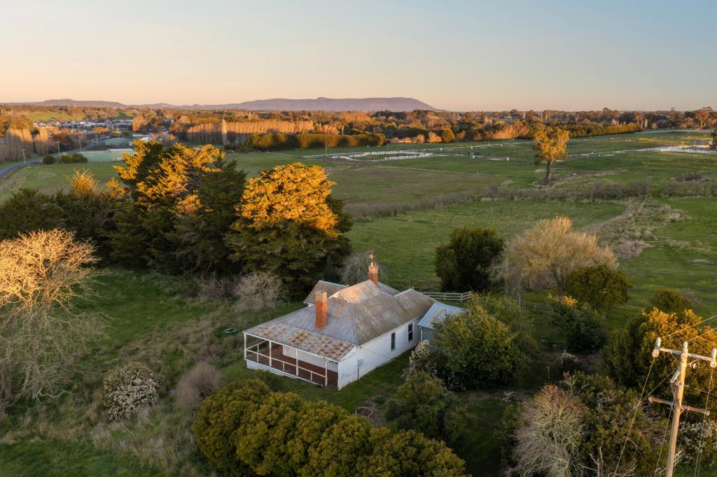 7 Harpers Lane, Kyneton, VIC 3444