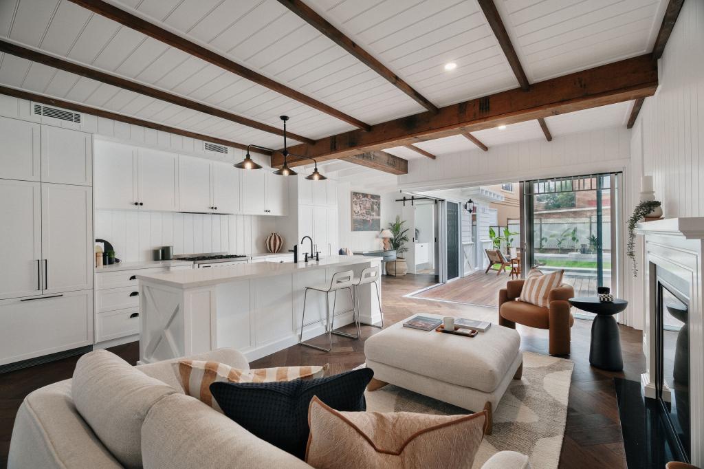 134 Booker Bay Rd, Booker Bay, NSW 2257