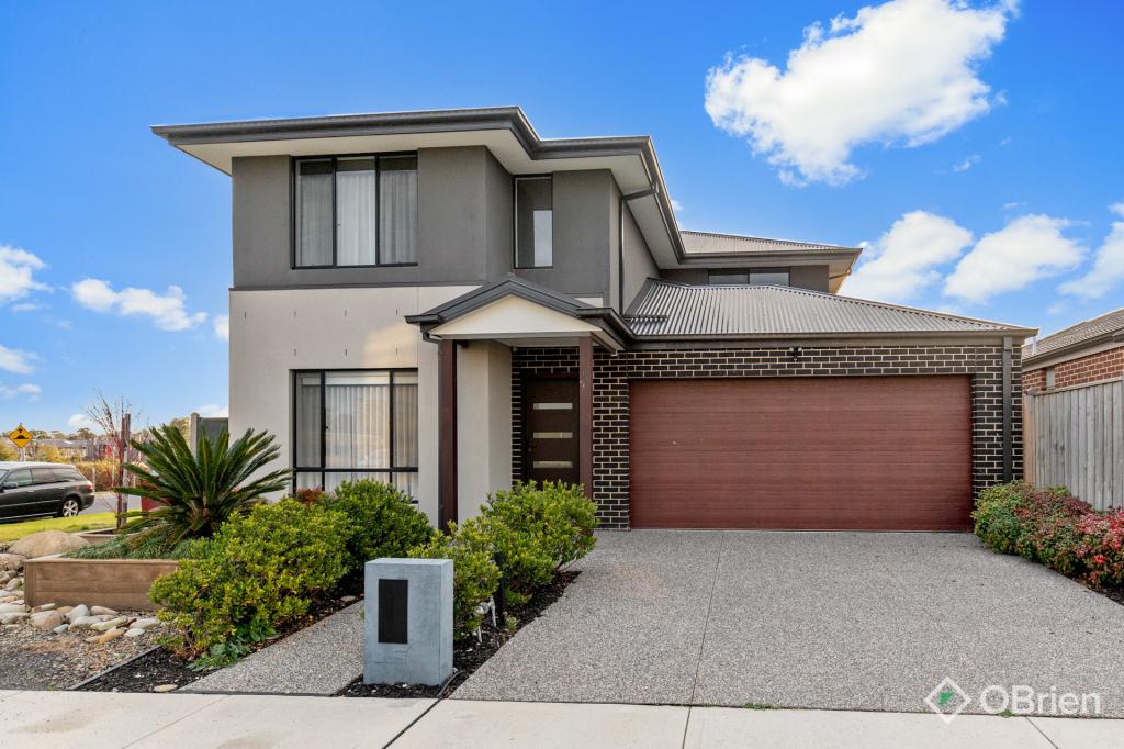 2 Chalan Way, Cranbourne South, VIC 3977