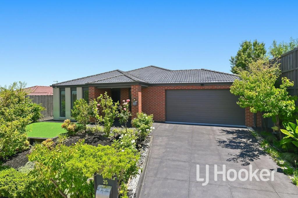 35 Summerhill Dr, Pakenham, VIC 3810
