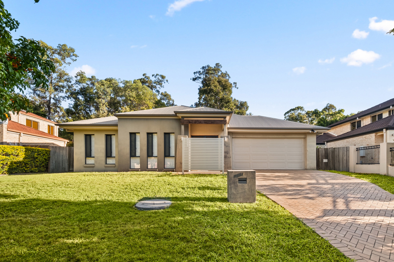 11 Cayman Pl, Forest Lake, QLD 4078